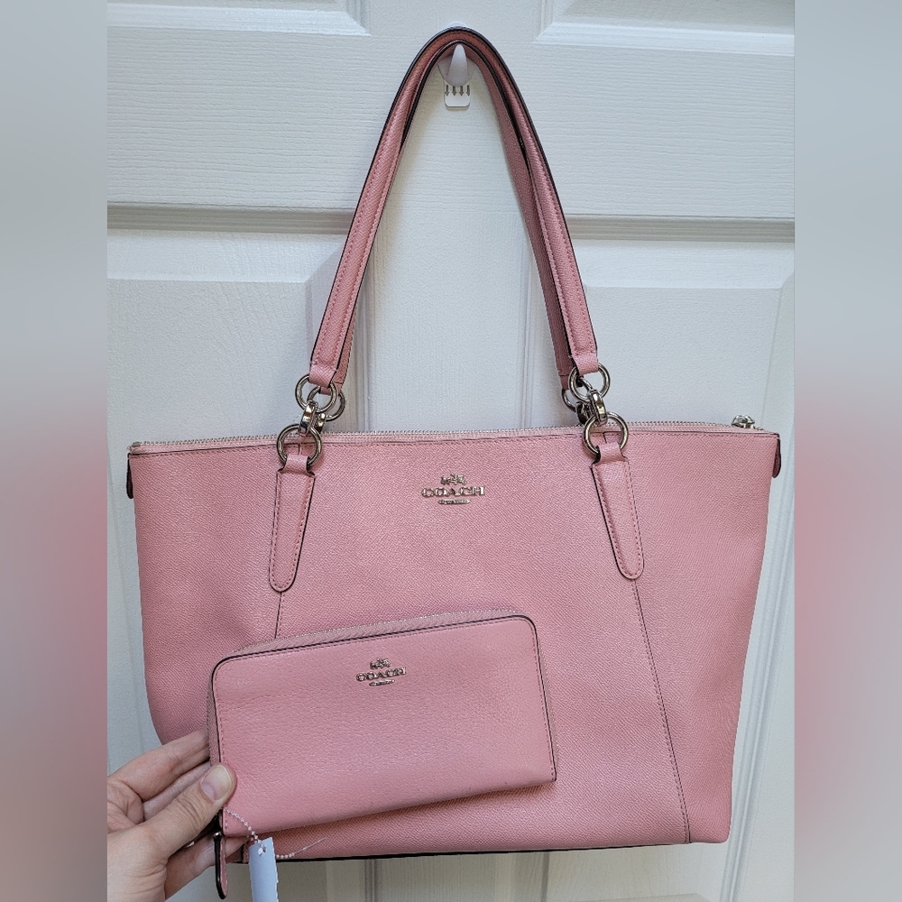 Coach Ava Leather Tote Purse w/matching Wallet